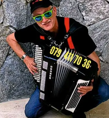 Lustiges Schweinchenessen, die unterhaltsame Metzgete Lustiges Schweinchenessen, die unterhaltsame Metzgete